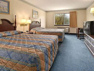 Super 8 By Wyndham Perry Hotel Exterior foto